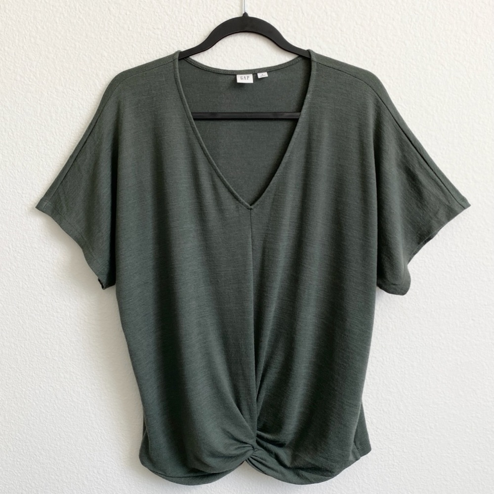 GAP Women's Olive Green Softspun Twist-Front Short Sleeve T-Shirt